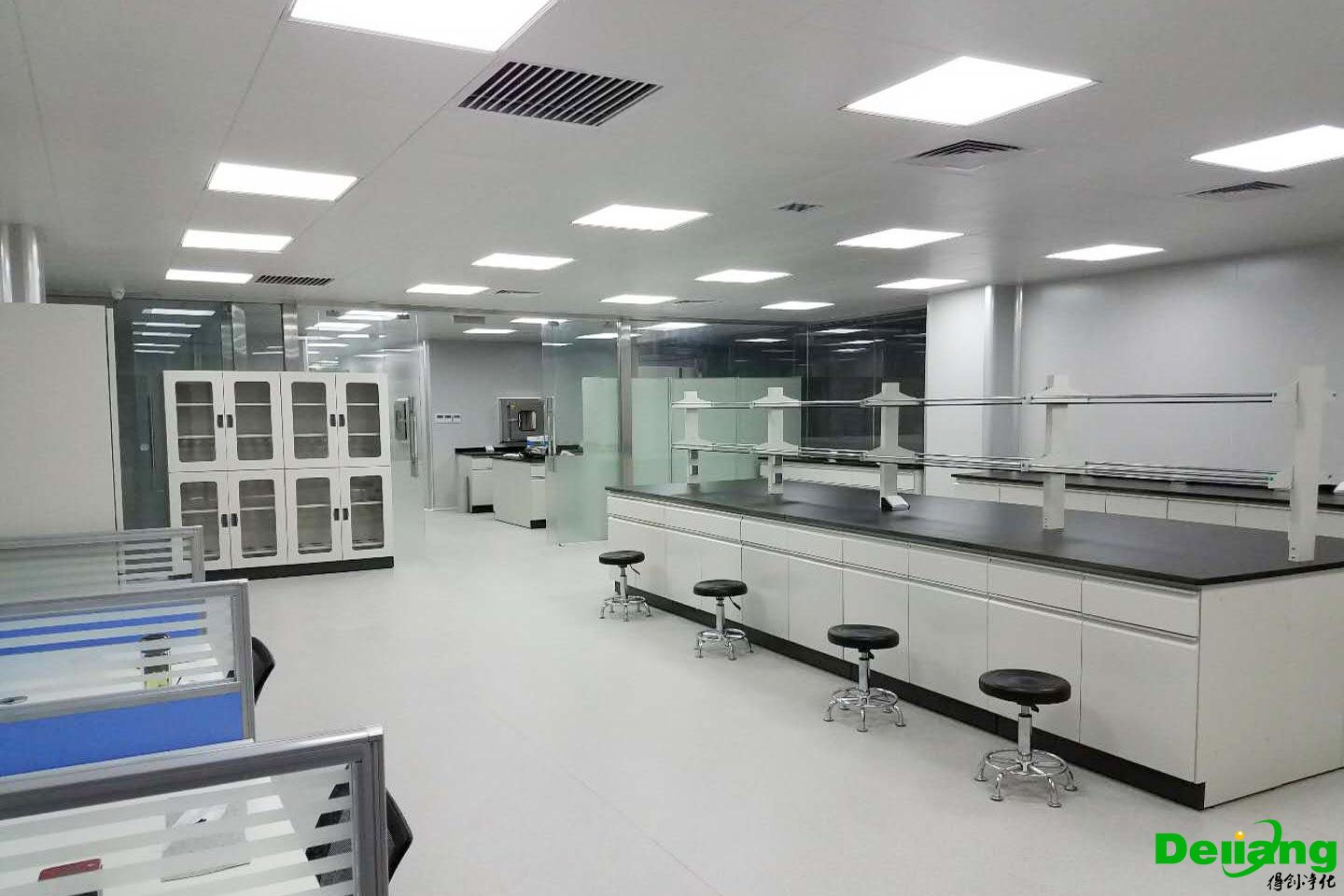 理化實(shí)驗(yàn)室